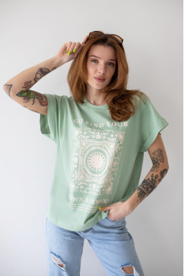 Футболка жіноча